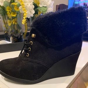 Womens size 10 wedge bootie